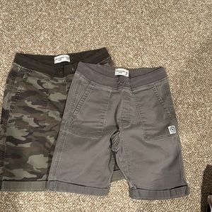 Boys Abercrombie shorts size 13/14